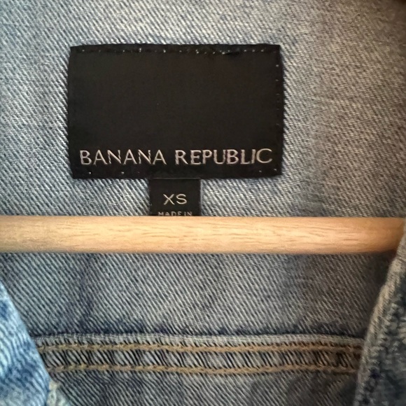 Banana republic denim jacket - Picture 3 of 5